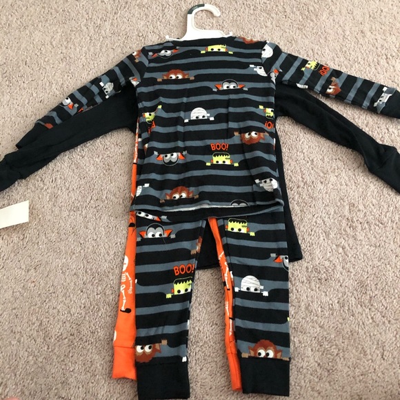 Halloween Long Sleeve Set - Picture 4 of 5